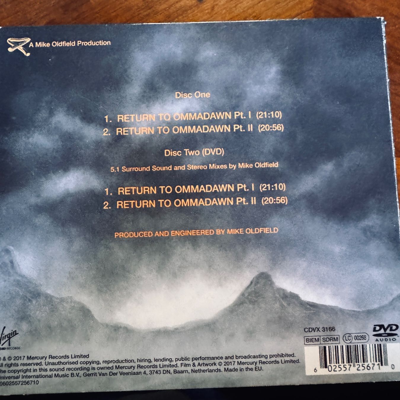 CDs: Mike Oldfield "Return to Ommadawn" CD / DVD – Gebraucht aus Merligen von barratt 1