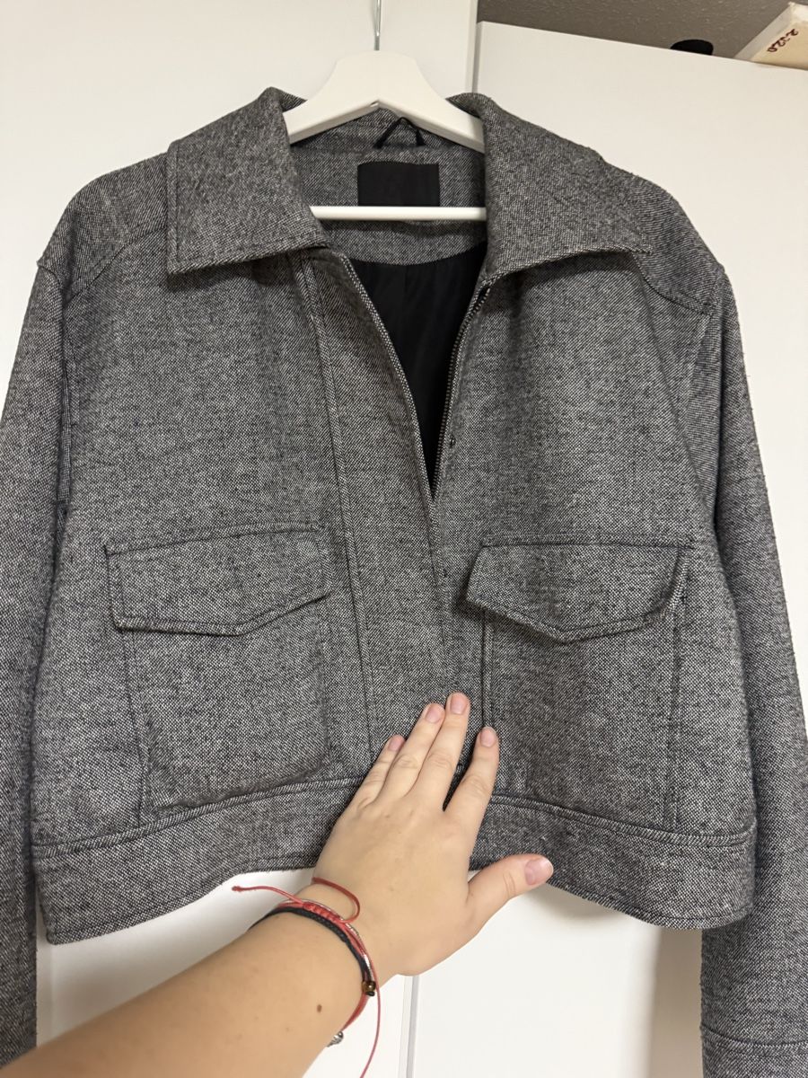 C&A Jacken: Stylish Cropped Gray blazer-Perfect for Spring! – Gebraucht aus Ueberstorf von man_p2fy 4