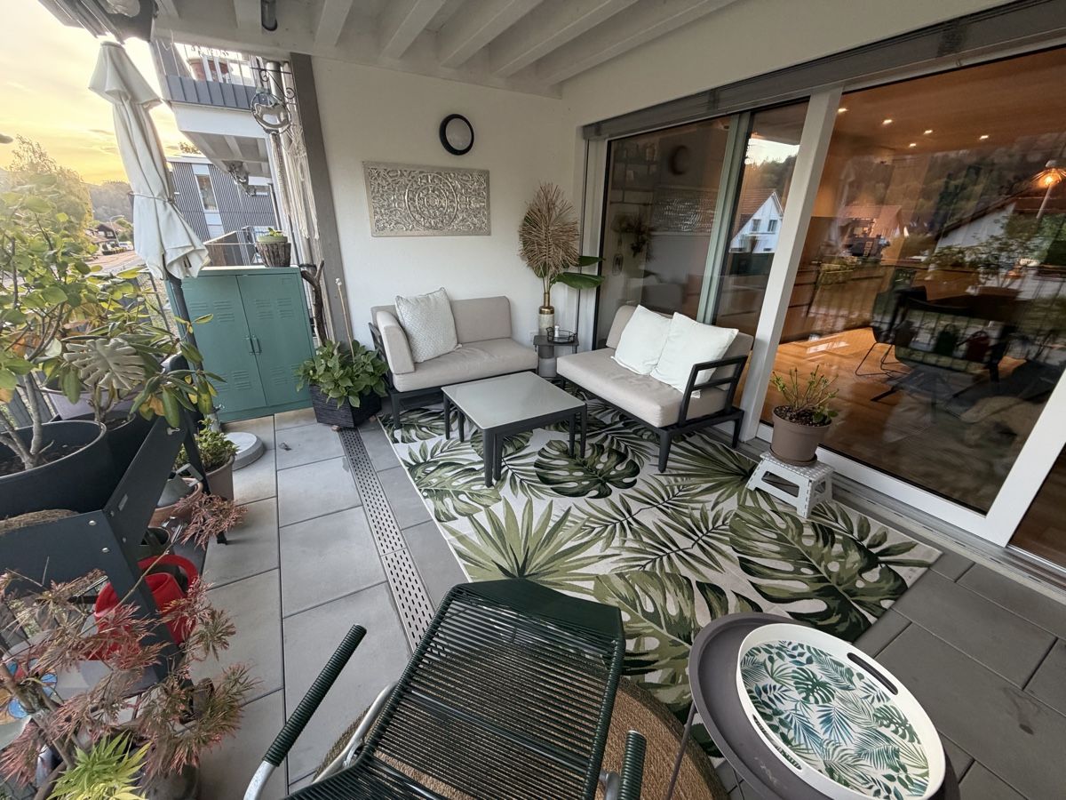 Sofas: Lounge – Gebraucht aus Turbenthal von 1einhorn 1