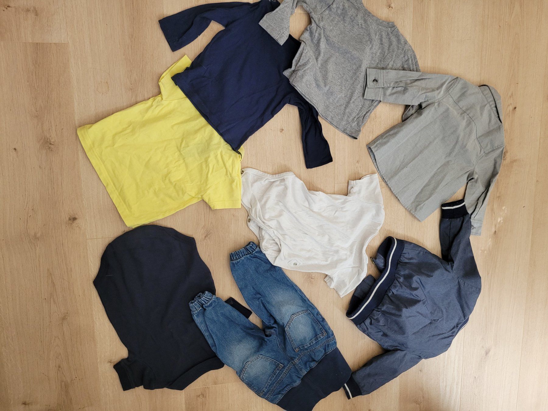 Lotti & Set di vestiti: Super Kleiderset Jungs Grösse 74 – Usato da Lupsingen venduto da sta_wgg5 4