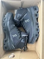 On Cloudrock 2 Waterproof Damen schwarz Grösse 38.5 neu