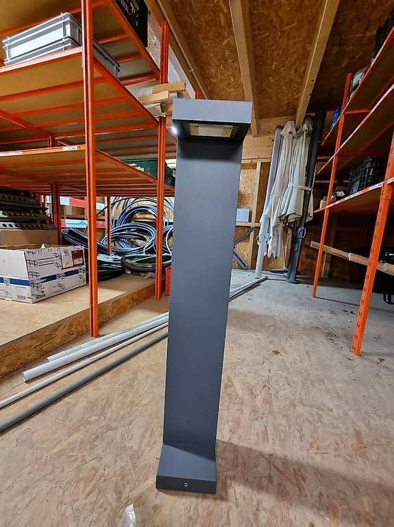 Lampes: Hochwertige LED-Wegeleuchte  – D'occasion à Rumlikon par Diddel77