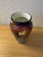 Vase en cérarmqiue, motif floral, marque Nyonnaise, petit dé