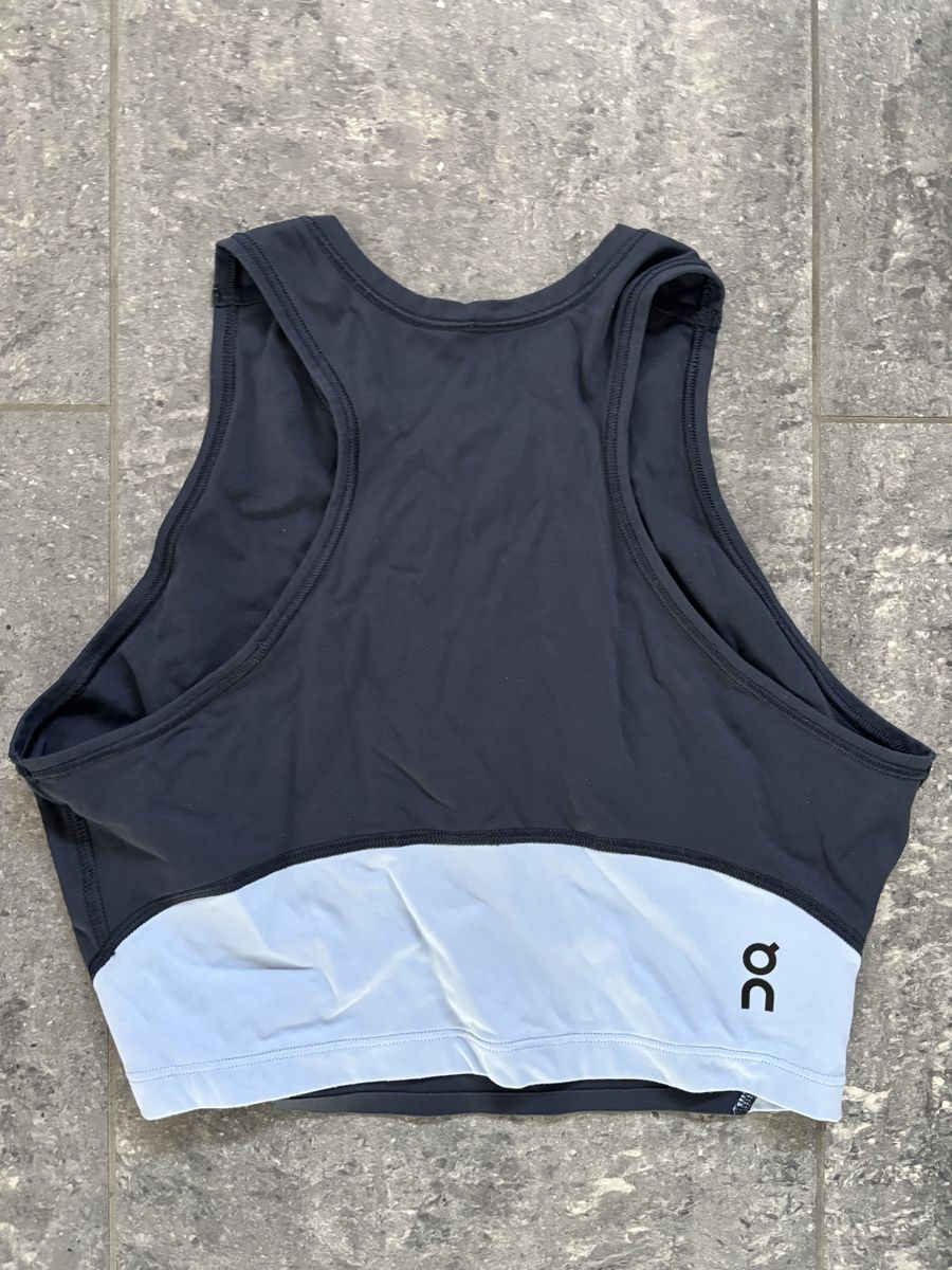 Tops: On Running Crop Top, Size S  – D'occasion à Buchrain par akj48 1