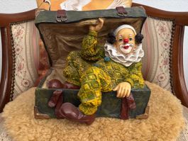 Deko Figur Clown im Koffer mehrfarbig guter Zustand