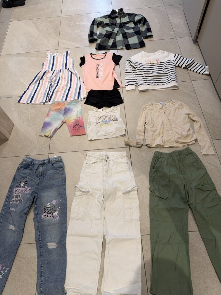 H&M Ensembles coordonnés: kleiderpaket 134/140 – Neuf (Voir description) à Muhen par Guess1802