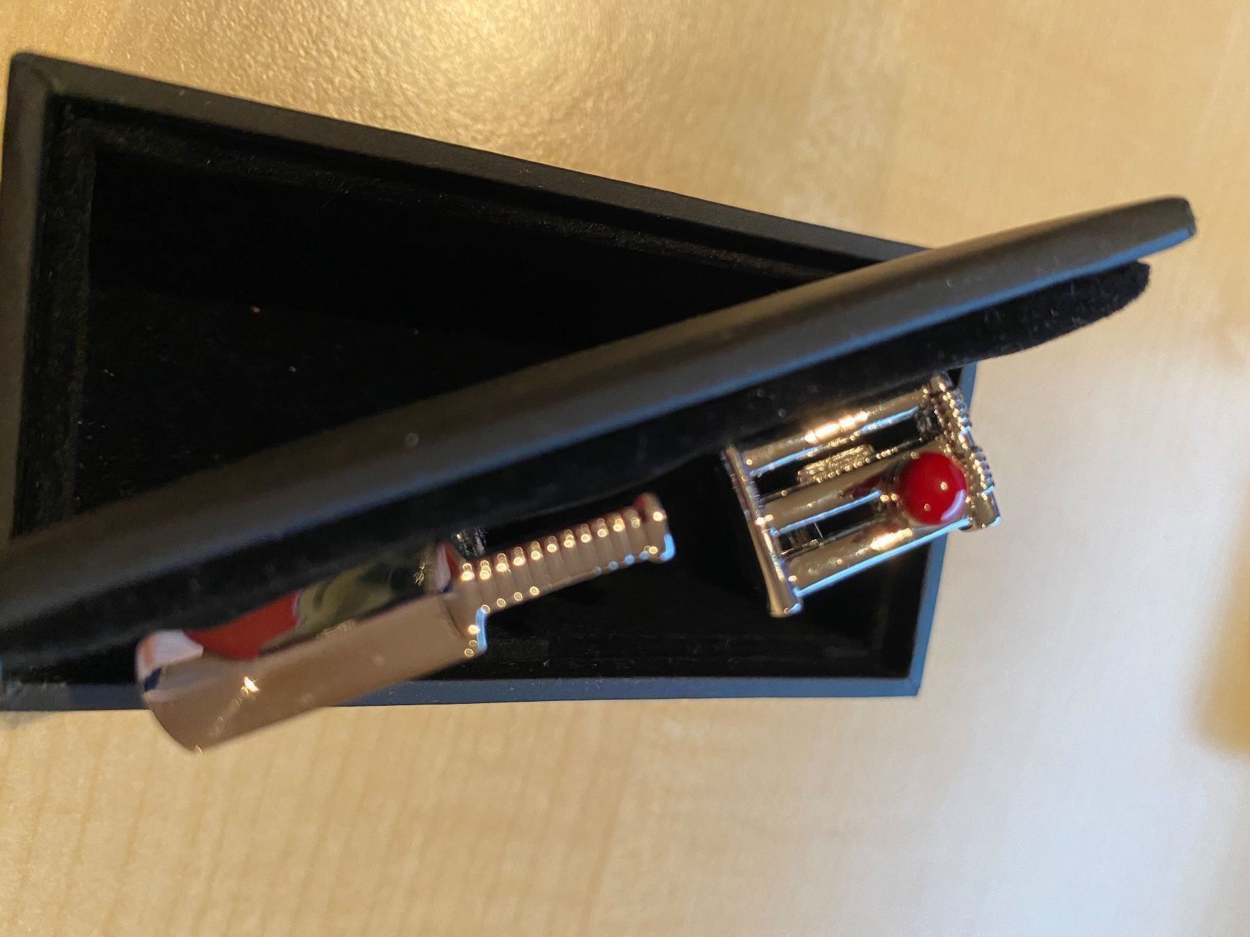 Gemelli: TM Lewin Manschettenknöpfe Cufflinks – Nuovo (secondo la descrizione) da Zürich venduto da rachdied