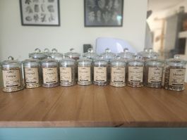 Magische Kräuter- & Hexengläser (Apotheker-Stil) 