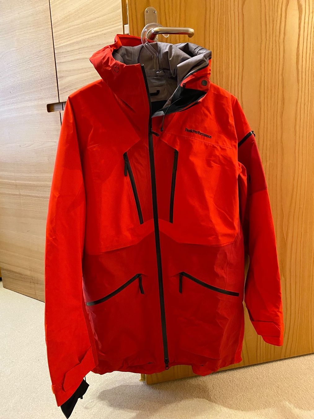 Peak Performance Jacken: Peak Performance Ski-/Regenjacke Gr. L – Gebraucht aus Schwarzenbach SG von roto06