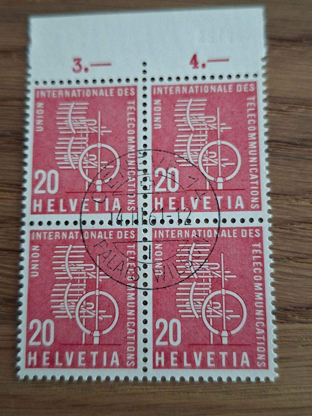Tous les timbres: Dienstmarken: 4er Blocks: UIT – Neuf (Voir description) à Hinterkappelen par 1399 4