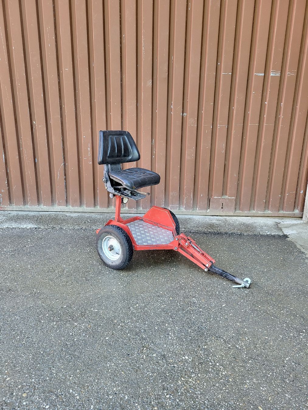 Zubehör Traktoren & landw. Fahrzeuge: Motormähersitz  – Gebraucht aus Oschwand von _retro_