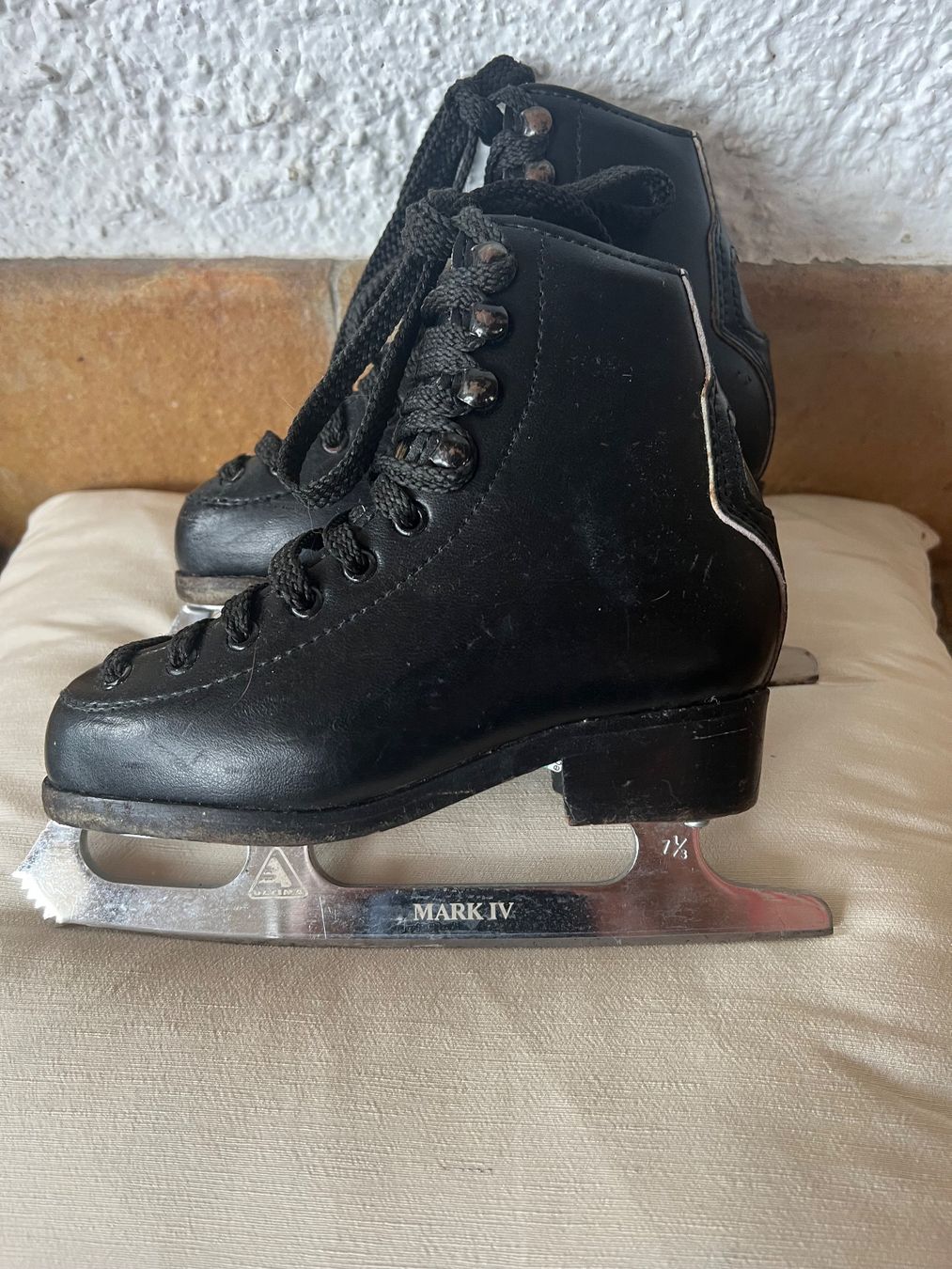 Patins à glace: Wifa Schlittschuhe 28 – D'occasion à Beinwil am See par brigittehug 1