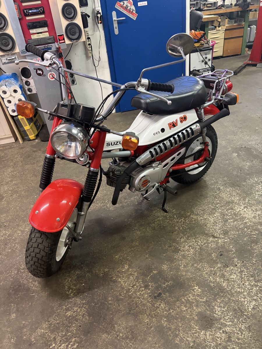 Strada: Suzuki RV - 50 – Usato da Tann venduto da Corolla70-74 1