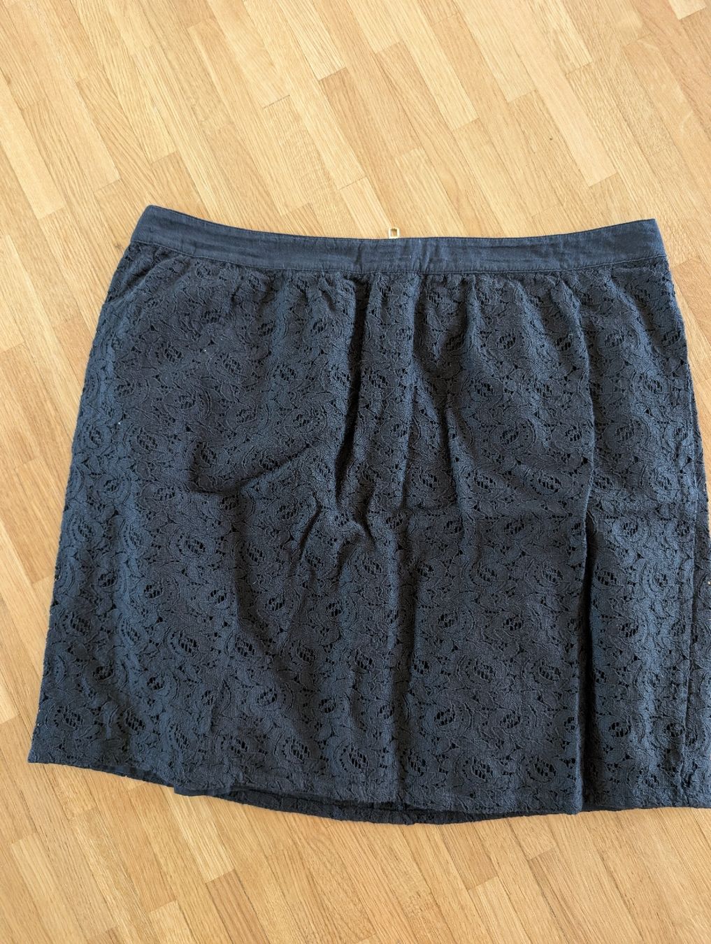 Röcke: Camaieu Lace Mini Skirt, Size 38 - summer – Gebraucht aus Zürich von morgannpz