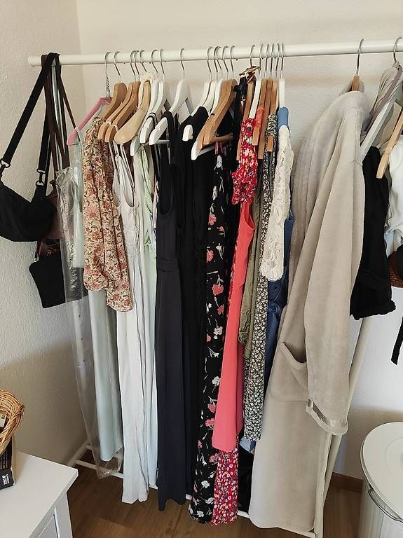 Sonstige Dekorationen & Accessoires: Kleiderstange – Gebraucht aus Thun von Moggo