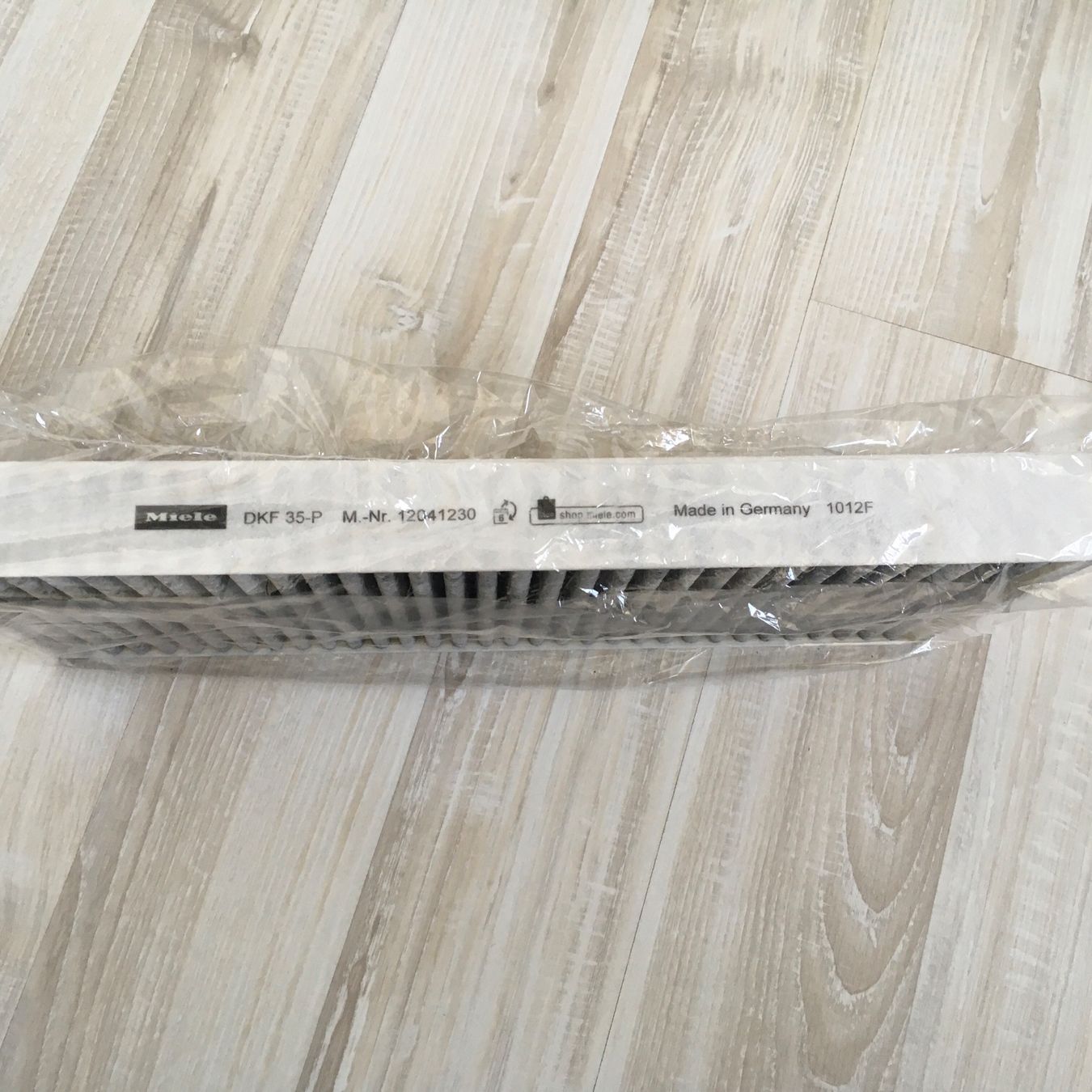 Miele Ventilazione: Miele DKF 35-P Active AirClean Geruchsfilter, Neupreis 99.- – Nuovo e nell'imballaggio originale da Freienwil venduto da Hubi030 1