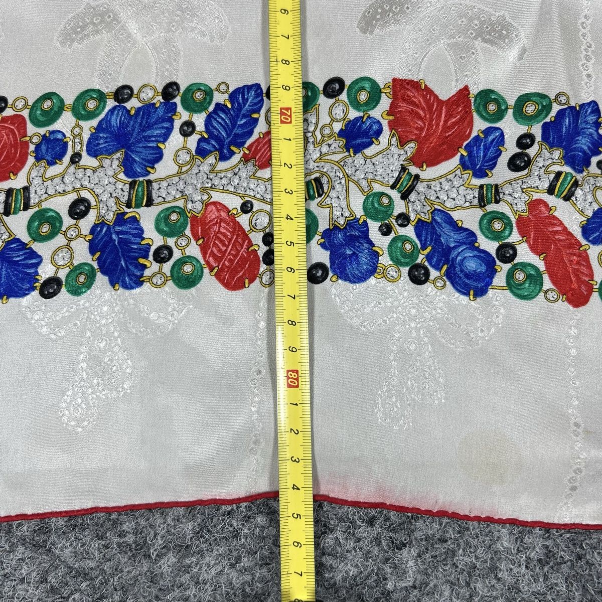 Cartier Foulards & écharpes: Cartier scarf  – D'occasion à La Sagne NE par Matlasape 2