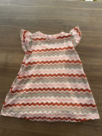 Mayoral Kleid gehäkelt Zickzack Muster Gr. 116
