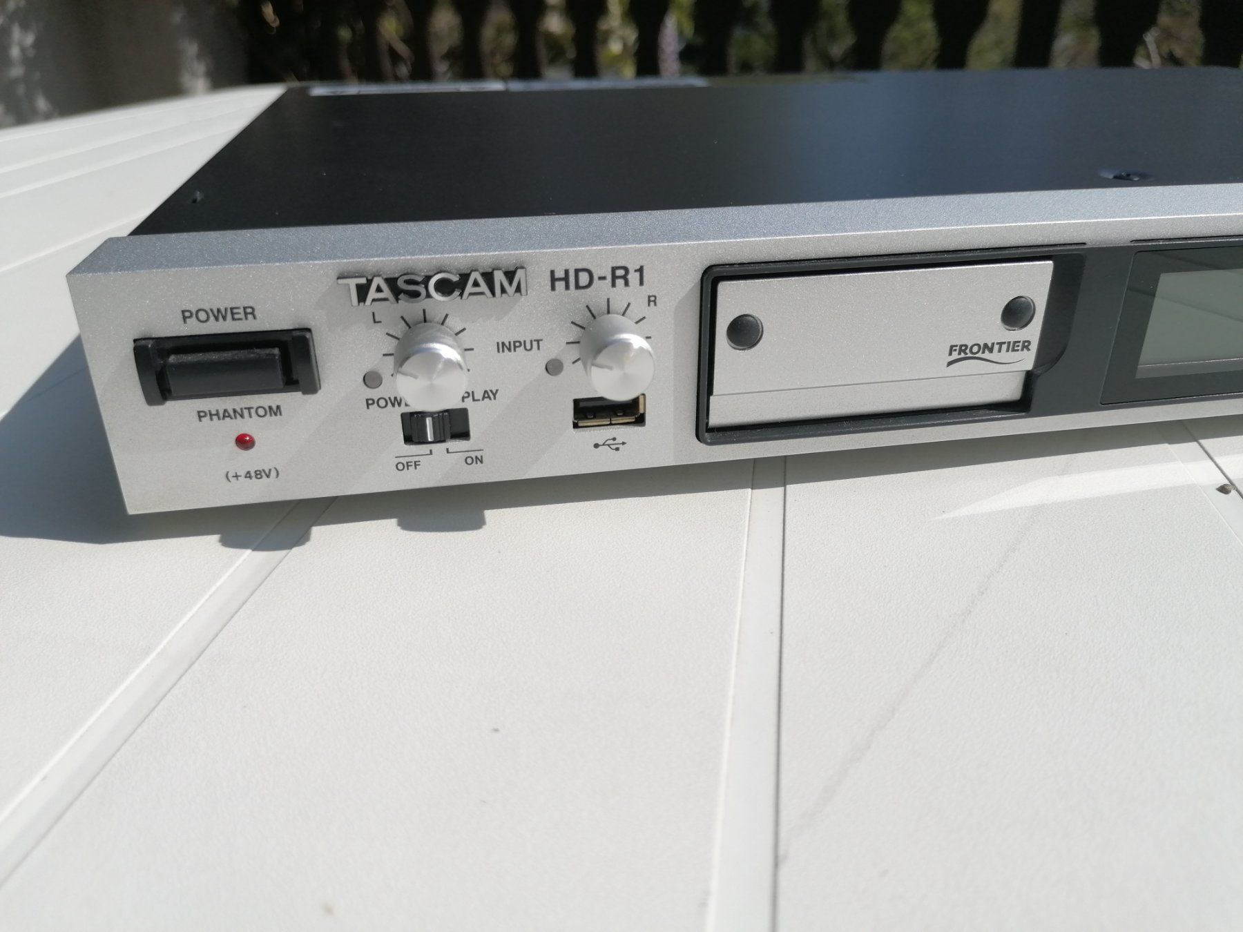 Tascam Registratori: Tascam HD-R1 Solid State Stereo Master Recorder Enregistreur – Usato da Pampigny venduto da edyschi 2