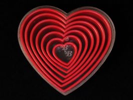 7 Herz Ausstechformen in Rot zum Guetzli backen ❤️