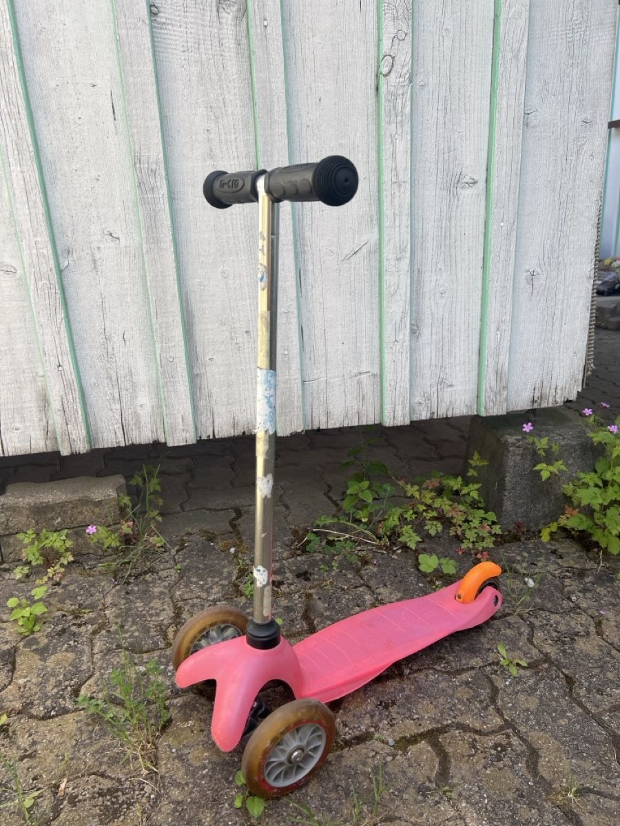 Micro Kickboard: Micro Mini Scooter, drei Räder – Usato da Wallisellen venduto da sarinavs