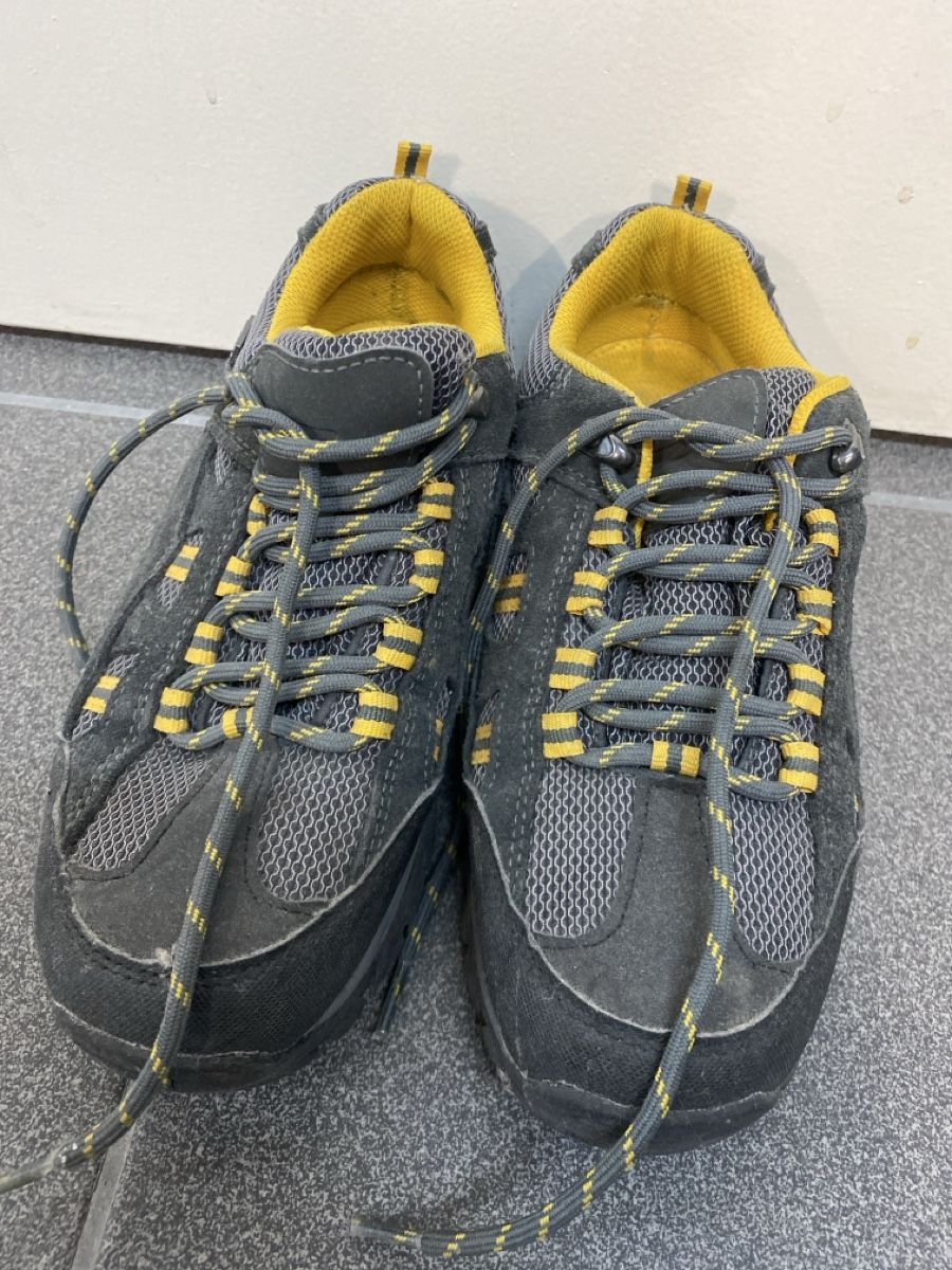 Scarpe da uomo: Wanderschuhe Marke Tech-Tex grau gelb Grösse 37 – Usato da Wettingen venduto da vpr_9gz6