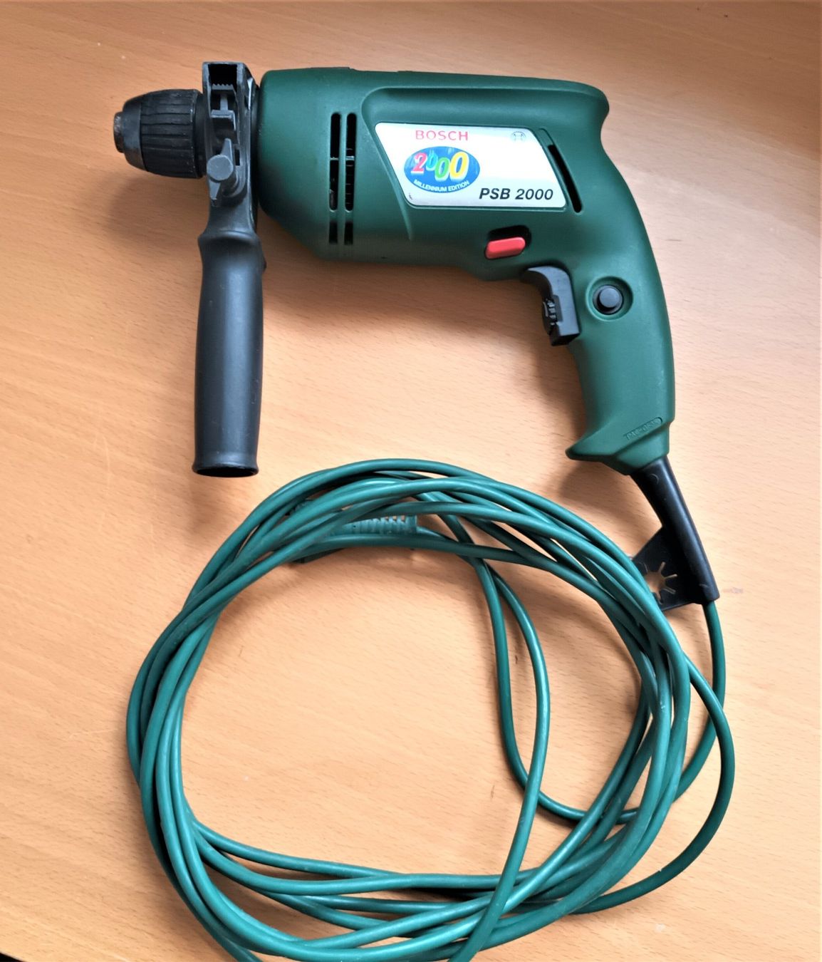 Bosch Trapani: Bosch Schlagbohrmaschine PSB 2000 mit Handgriff – Usato da Vaduz venduto da Bergtiger