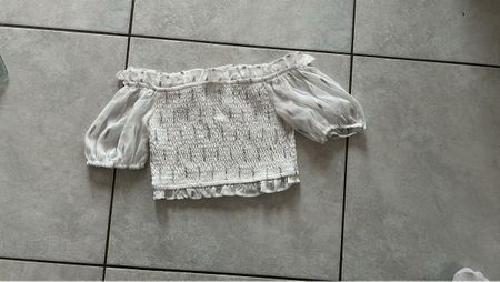 Sommerliches Off-Shoulder Top, Grösse S, Neuwertig