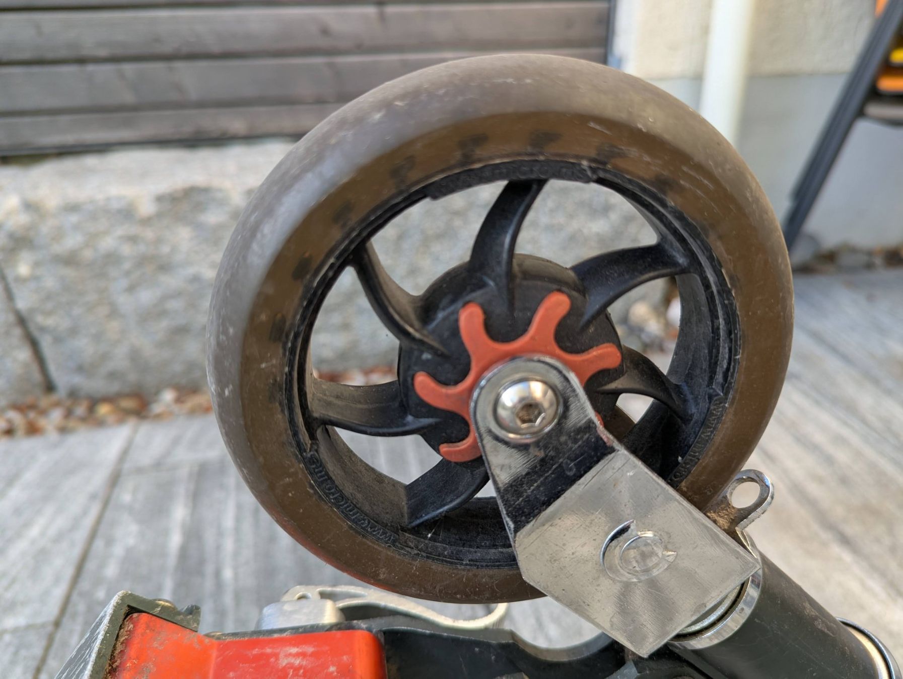Micro Kickboard: Micro Scooter – Gebraucht aus Wil SG von Gligla 3
