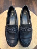 Clarks Loafers schwarz Leder Kette Grösse 40 neu