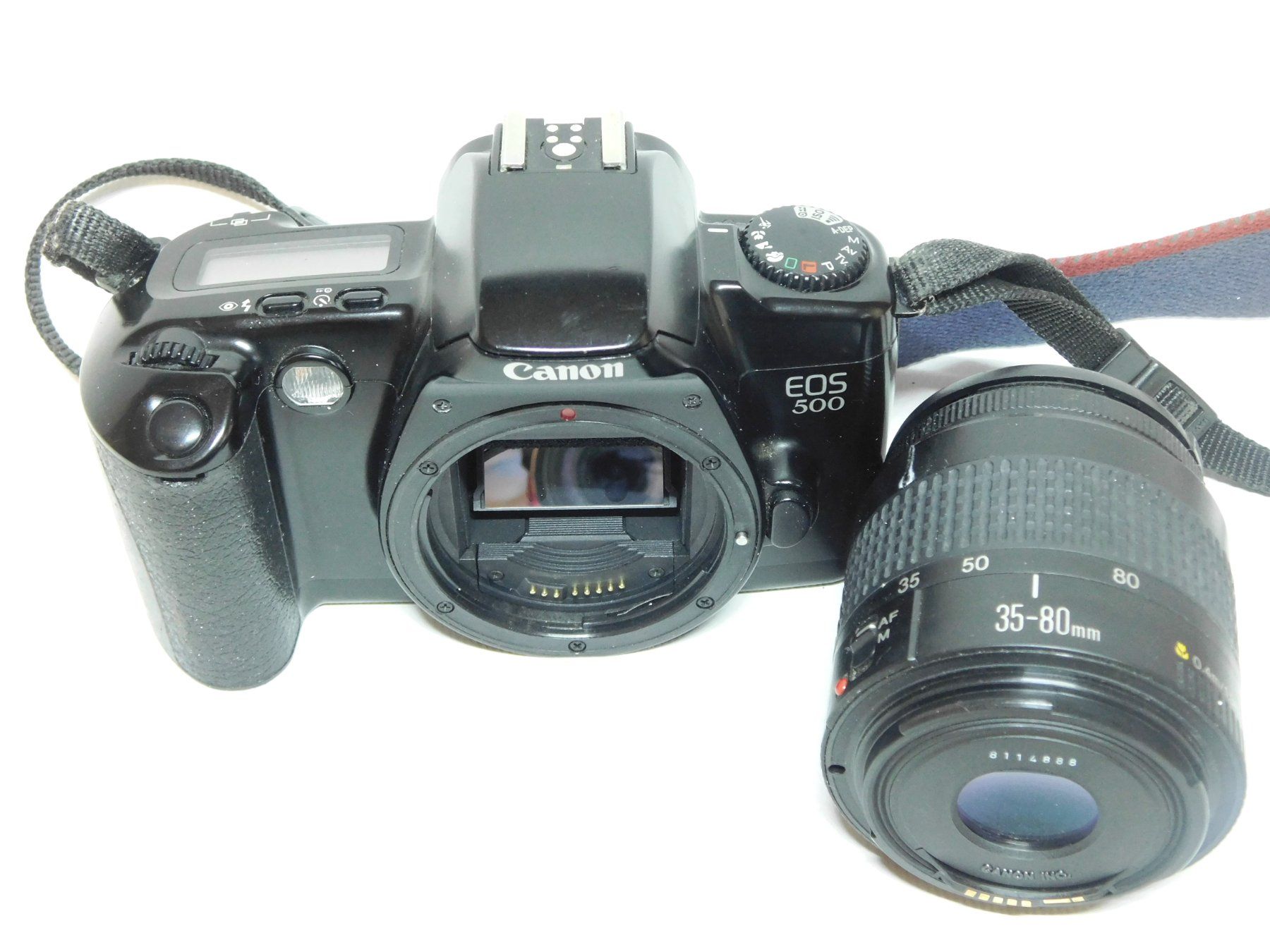 Canon Fotocamera: Vintage Canon EOS 500 Analogkamera. 1990er – Usato da Emmenbrücke venduto da Neverlaand-22 1