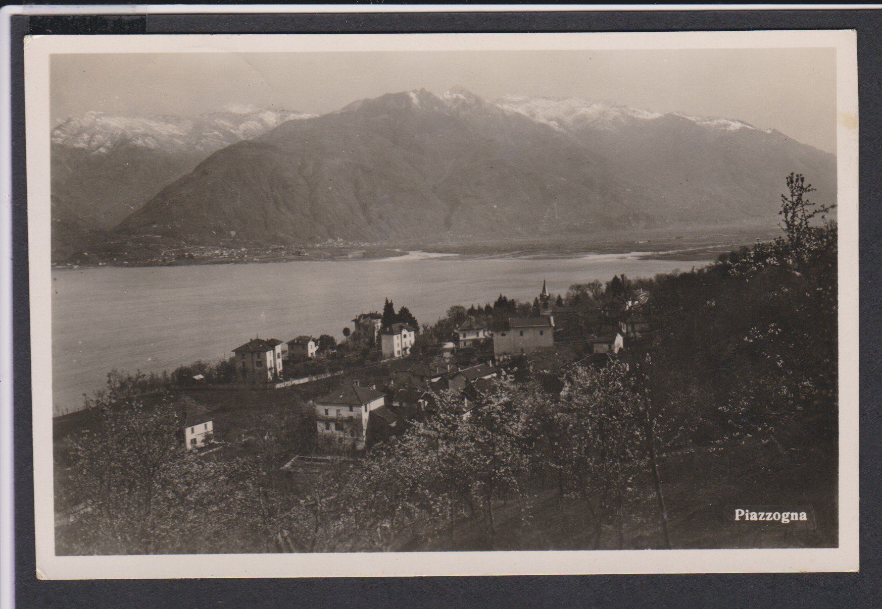 Cartoline postali: Piazzogna   TI   -   alte Ansichtskarte um 1940 – Usato da Vitznau venduto da Ropaku
