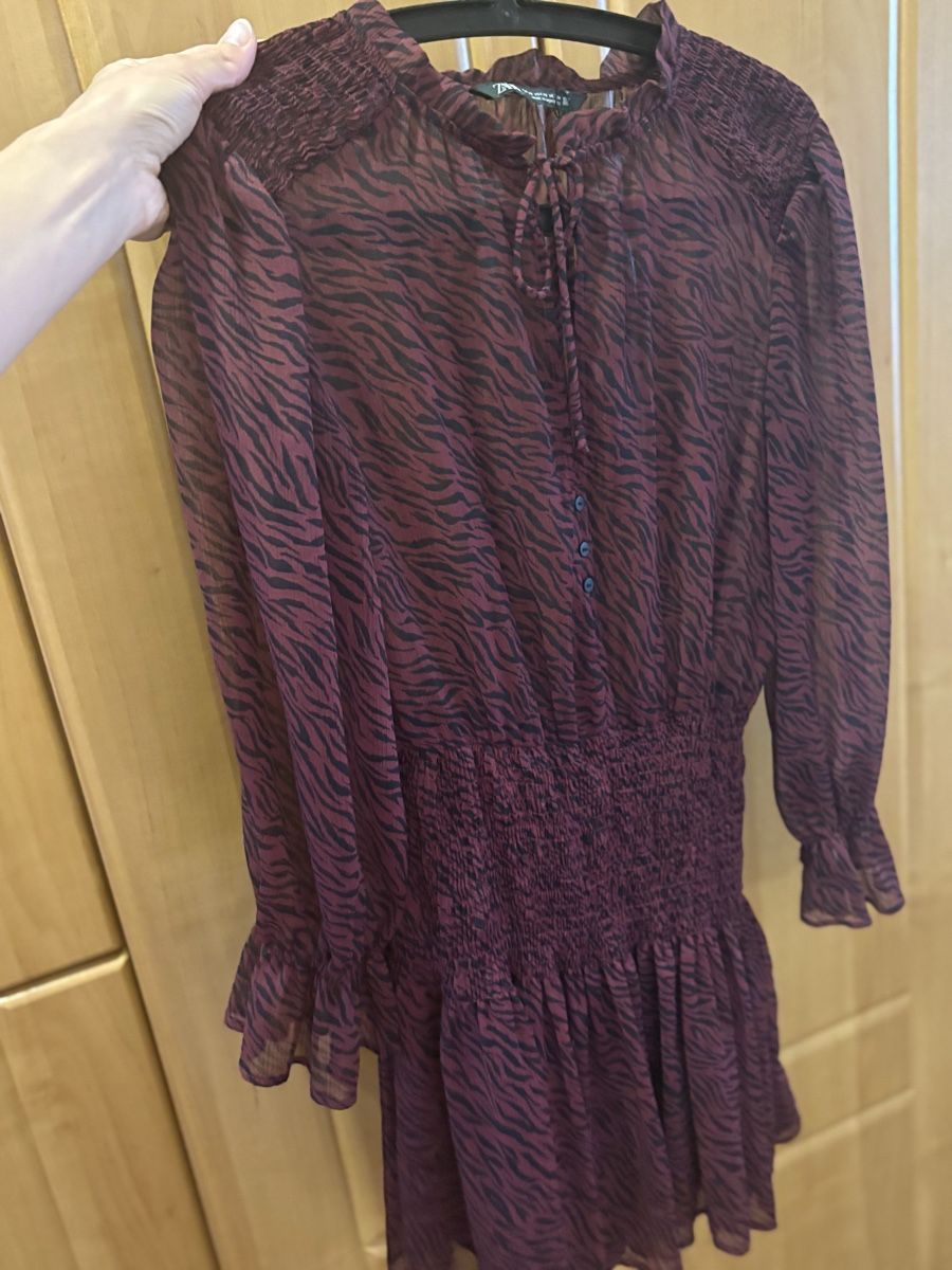 Zara Robes: Robe ZARA taille XS – D'occasion à Attalens par Skorpionica