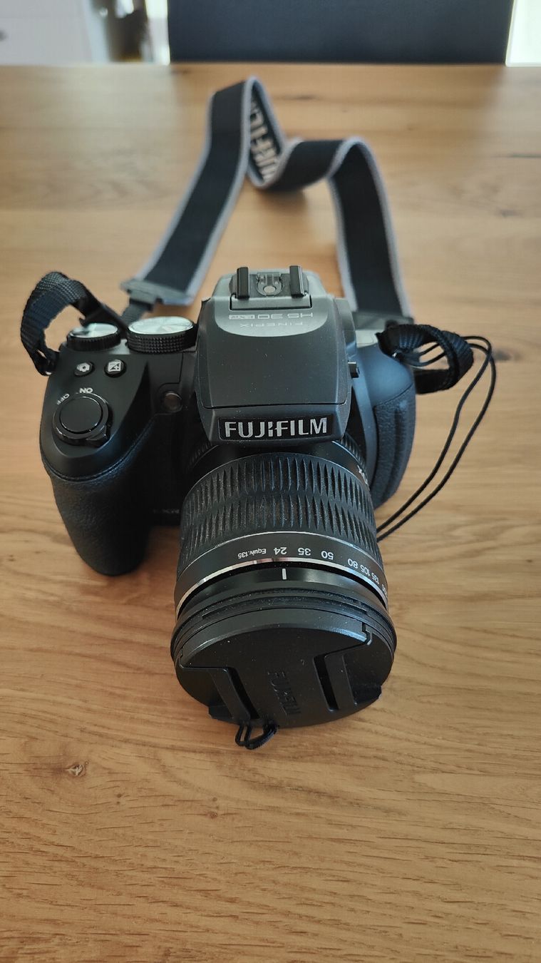 Fujifilm Fotocamera: Fujifilm FinePix HS30EXR – Usato da Liestal venduto da Maski11