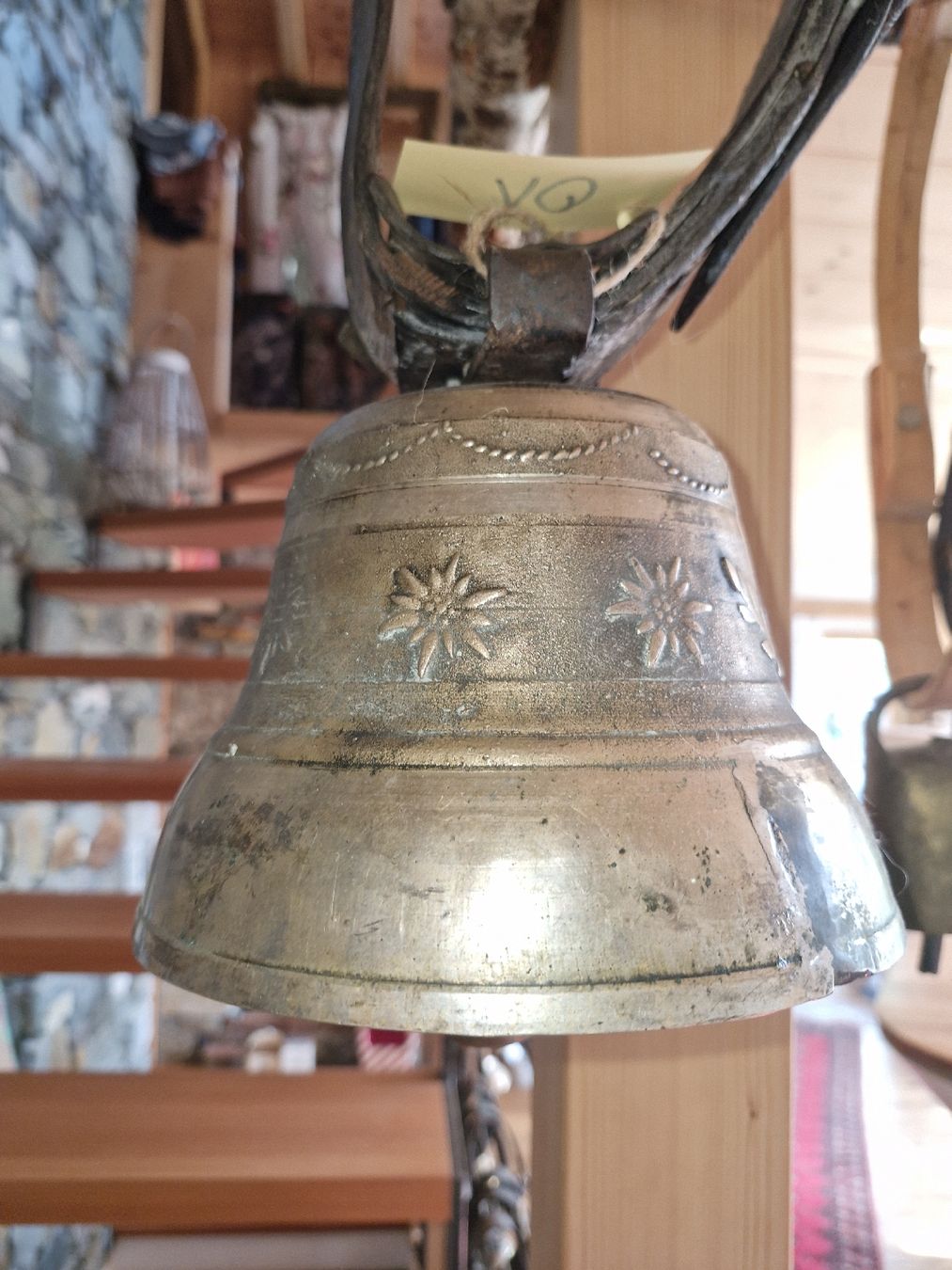 Glocken & Treicheln: Glocke Treichel Volg – Gebraucht aus Guarda von rue_bpd7 1