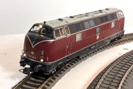 Roco H0 Digital= DB 221 130-8 Diesellok - rot-grau