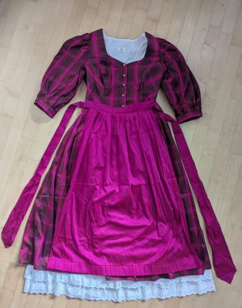 Dirndl / Trachtenkleid Gr 42