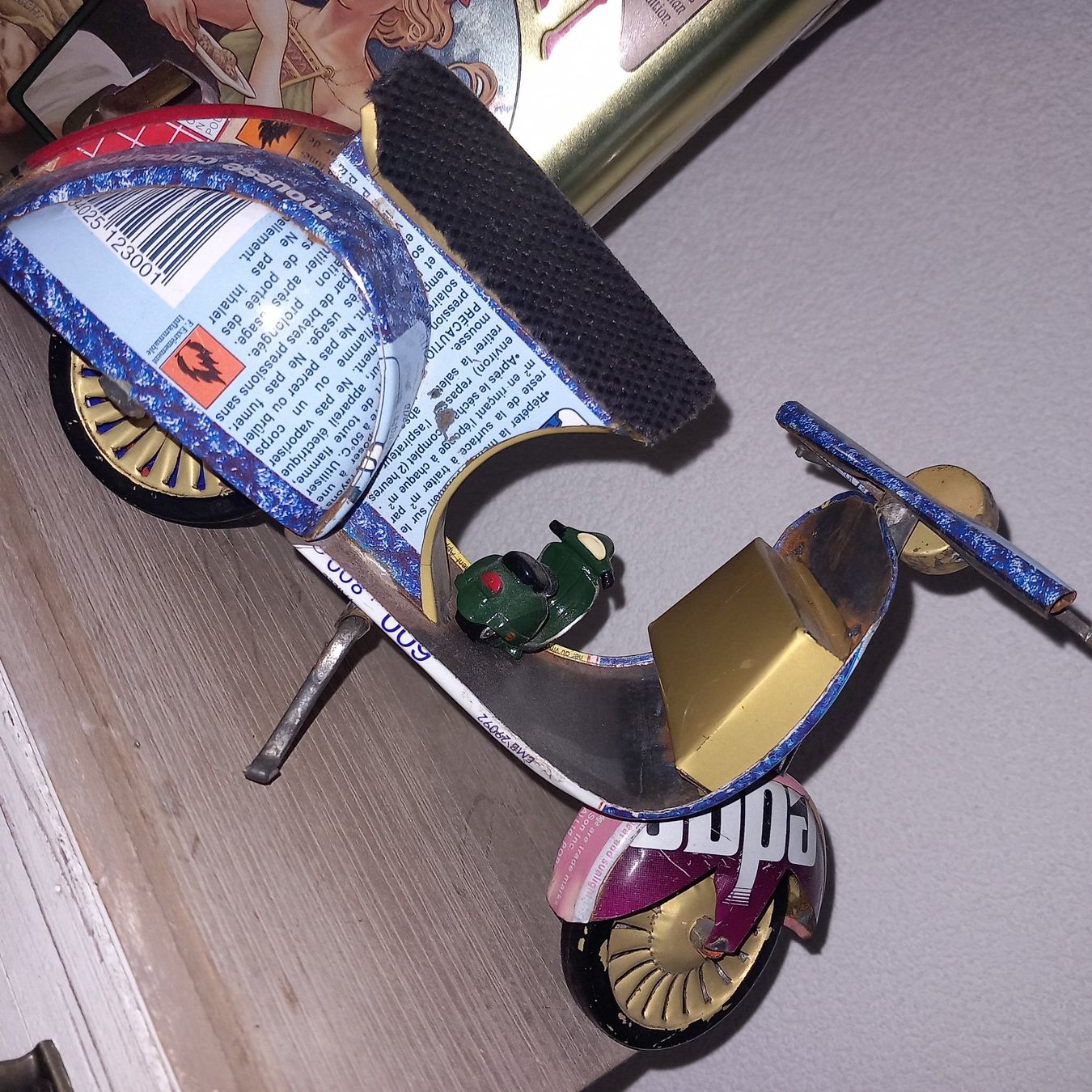 Vespa Modellbausätze & Standmodelle: Deko Vespa Model Blech /Vintage  Italien – Gebraucht aus Aegerten von gismolini 8