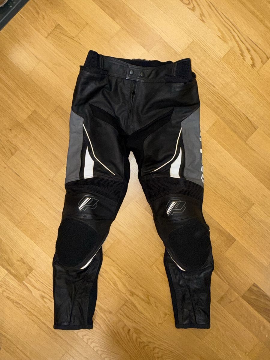 Costumes: Probiker Lederkombi Herren Grösse 48  – Neuf (Voir description) à Oetwil am See par Fabio_R6 2