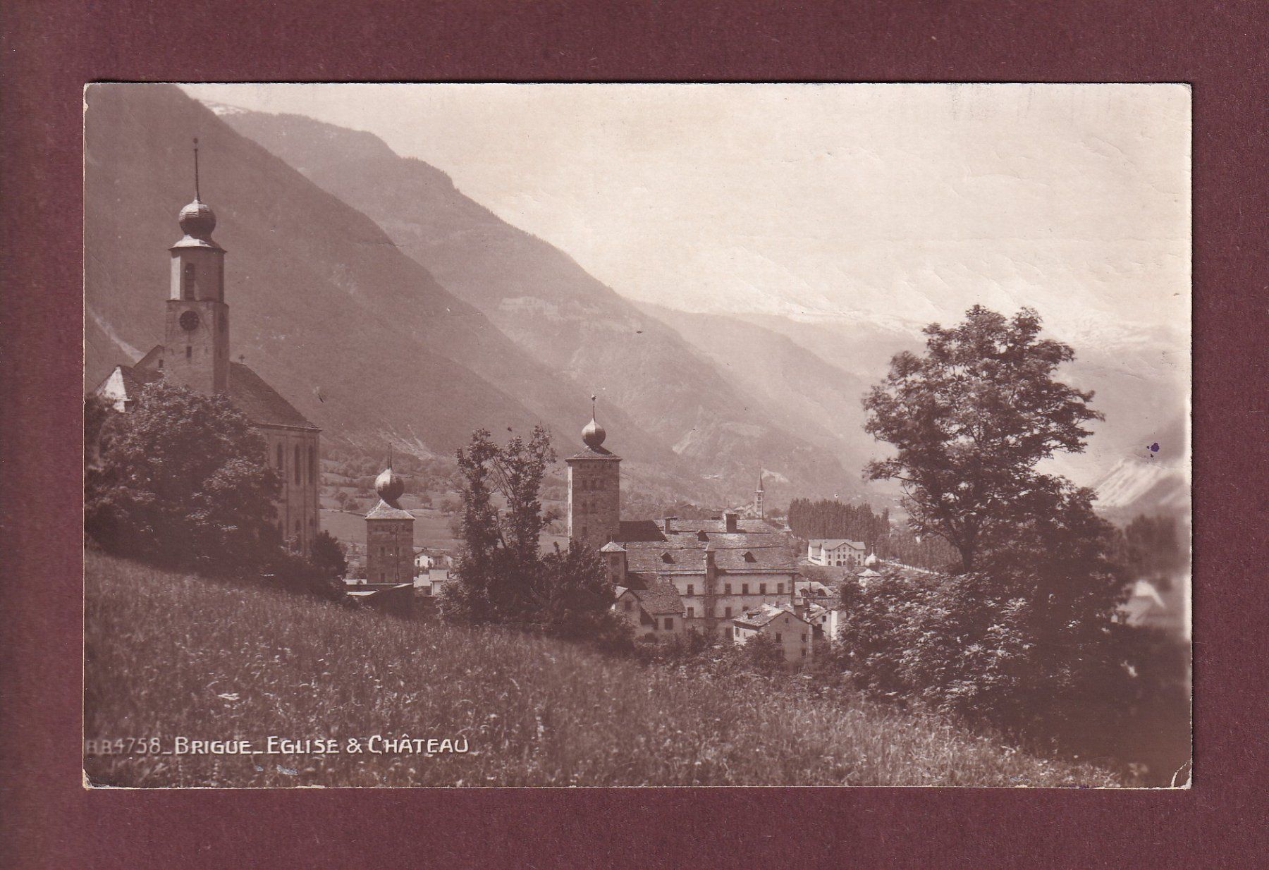 Cartoline postali: BRIGUE - Eglise et Château - 1915 Feldpost – Usato da Pully venduto da nicecards