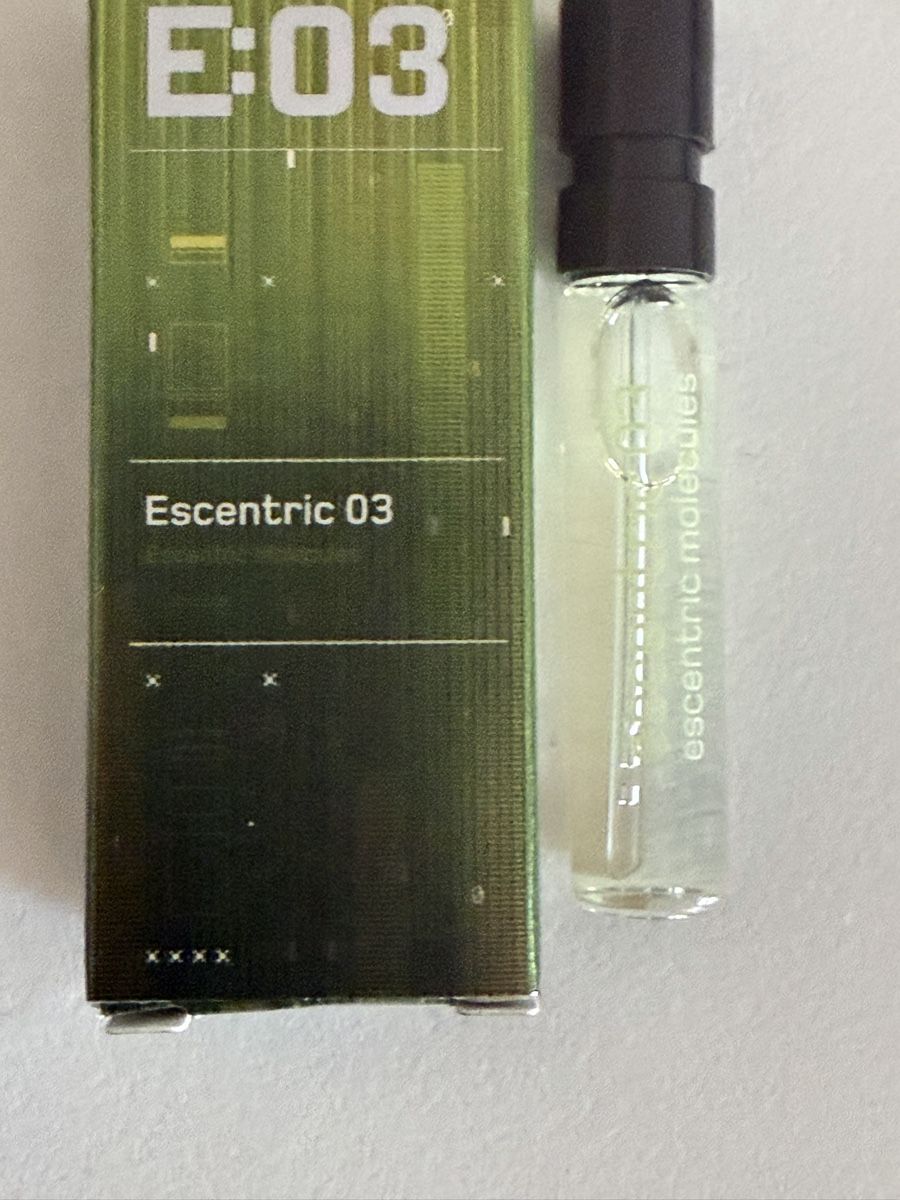Parfums & Eau de Toilette: Escentric Molecules Escentric 03 Parfum Probe 2ml neu – Neuf (Voir description) à Sursee par nri_sbv9