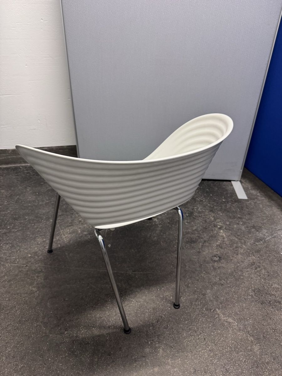 Vitra Sedie: Stuhl Vitra Tom Vac Design Ron Arad – Usato da Bern venduto da samryan 3
