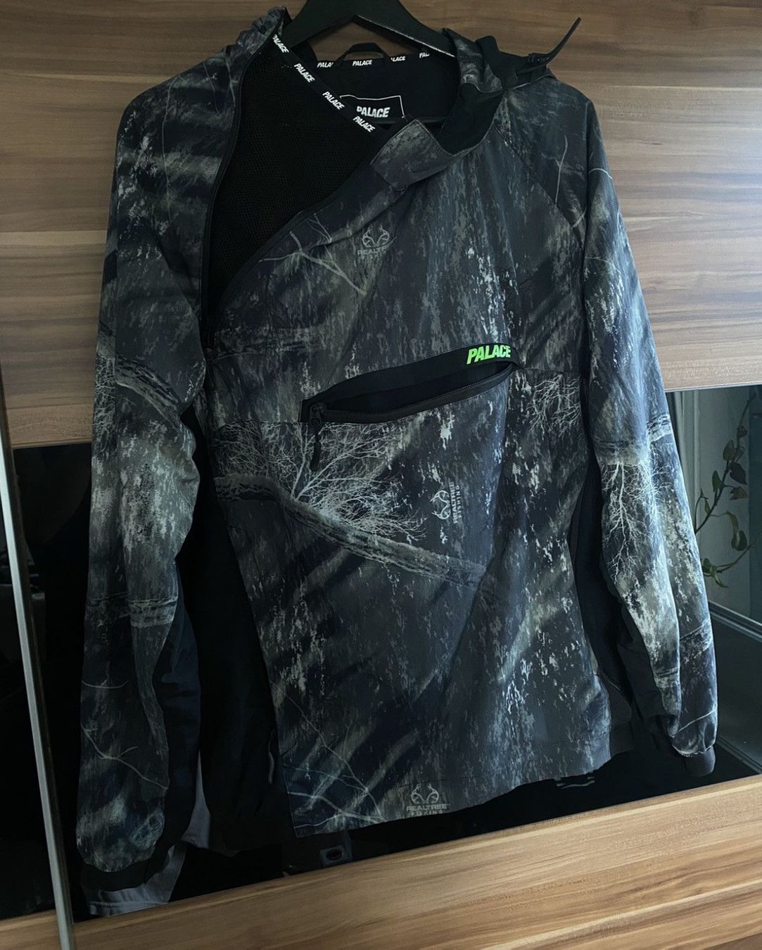 Giacche: palace asymetric real tree shell top M – Nuovo (secondo la descrizione) da wädenswil venduto da 112345 2