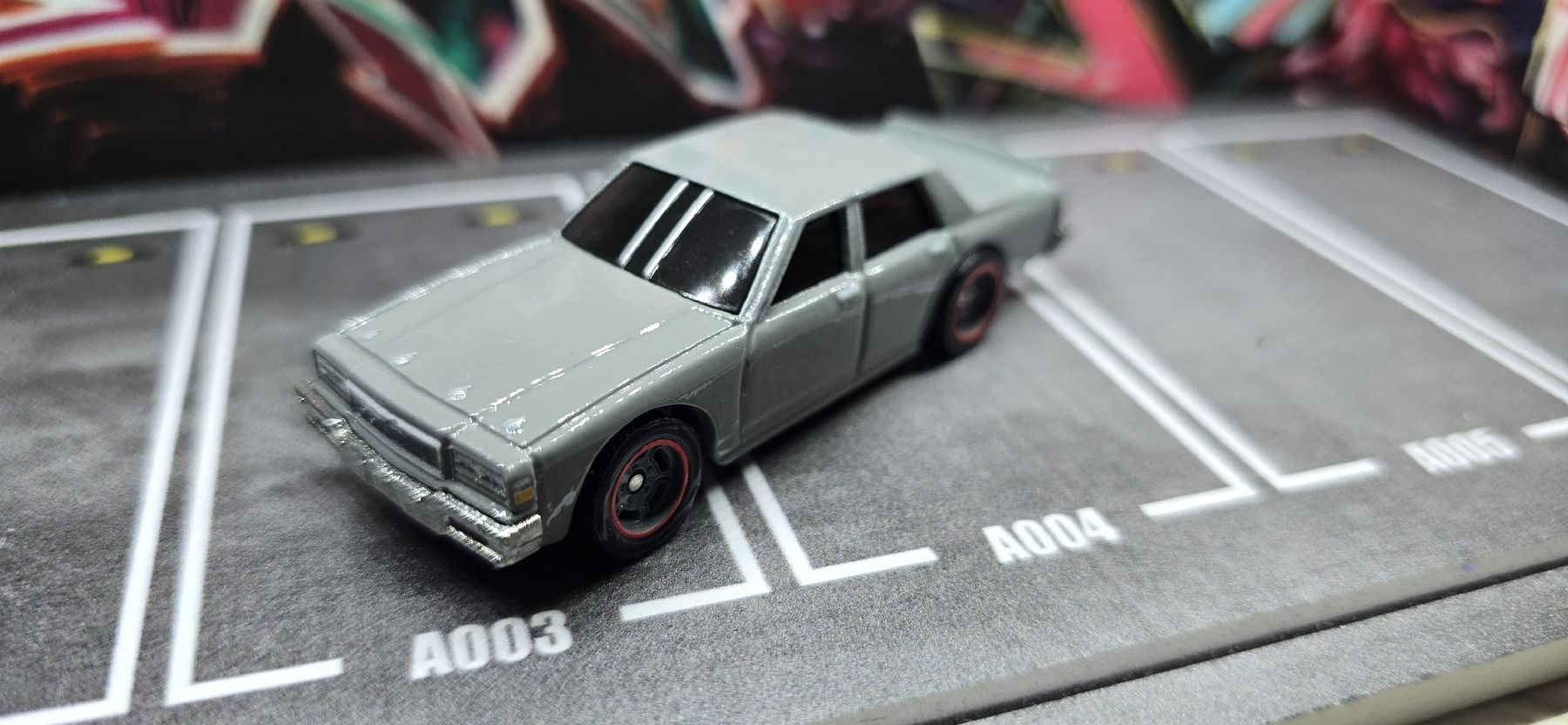 Hot Wheels Modellini d'auto: Hot Wheels Chevrolet Caprice Premium – Nuovo (secondo la descrizione) da Frauenfeld venduto da ufo_yk6c