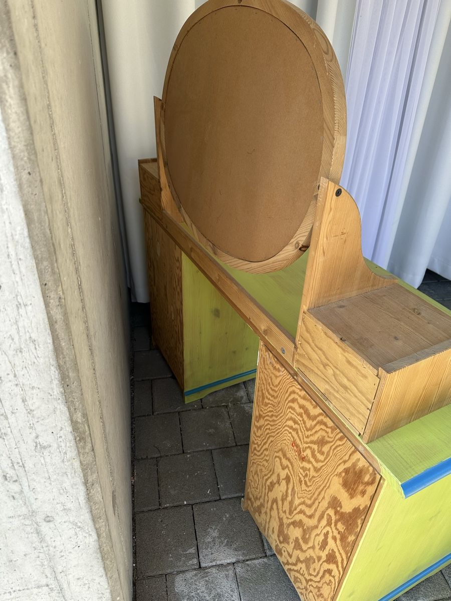 Tavoli da trucco: Tisch Schmink/Bastel/Arbeits – Usato da Ormalingen venduto da Cosma13 4