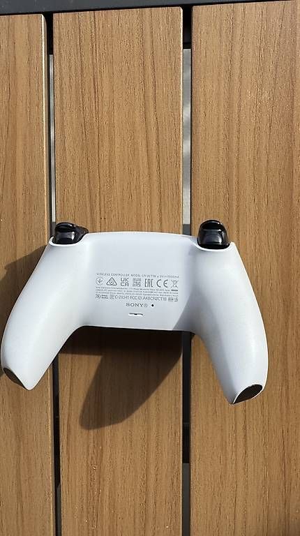 Sony Manettes: Playstation 5 Controller L1 & L2 defekt – D'occasion à Lenzburg par turcibrothers 1