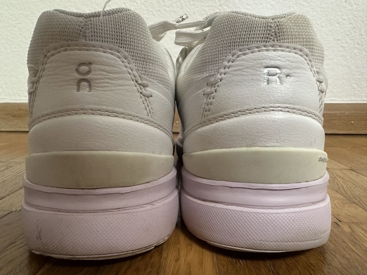 On Scarpe da donna: On The Roger Advantage Damen Sneaker, Gr. 40 – Usato da Liestal venduto da ichjel 4