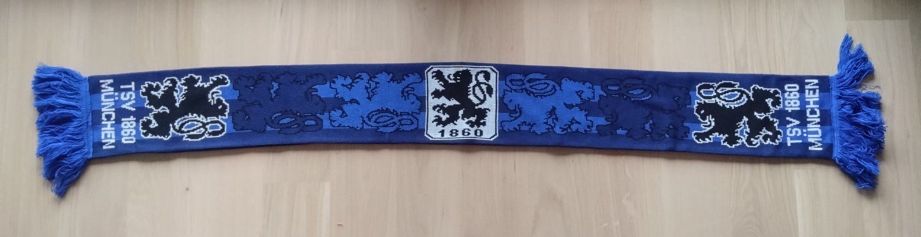 Foulard & Sciarpe: TSV 1860 München Fanschal – Nuovo (secondo la descrizione) da Aarburg venduto da Jaywalker