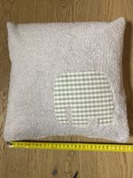 Wie neu: kleines Knister-Kuschelkissen Daunen Frottee 30cm