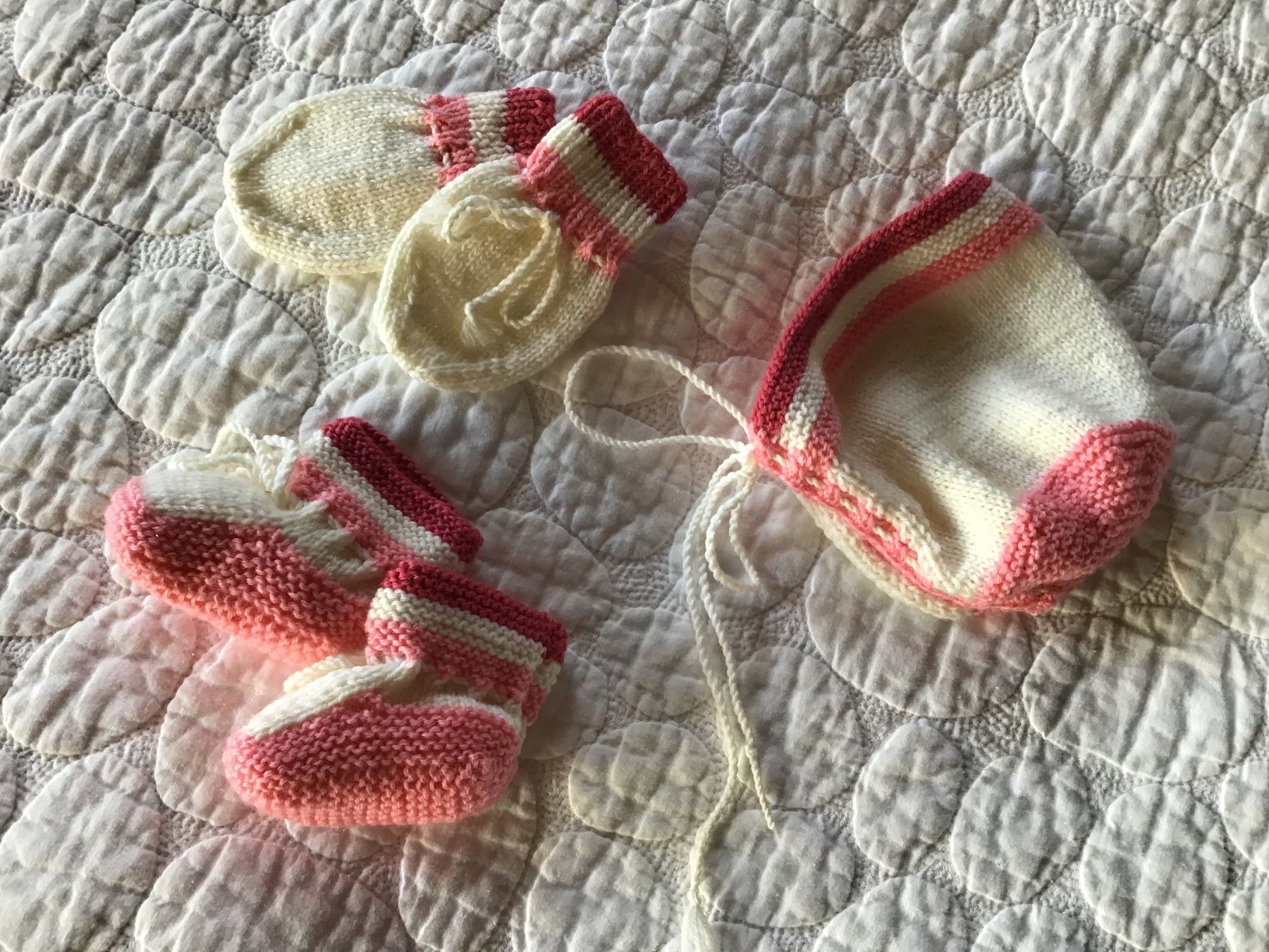 Kleiderpakete & -sets: Baby-Garnitur mit Finkli – Neu (gemäss Beschreibung) aus Weggis von Tupferl 1